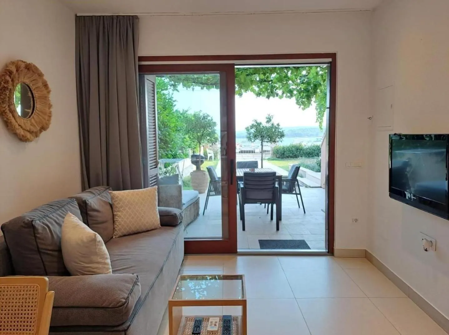 Villa Oliva トゥラニ